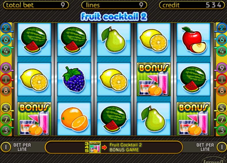 Визуальный интерфейс слота Fruit Cocktail 2